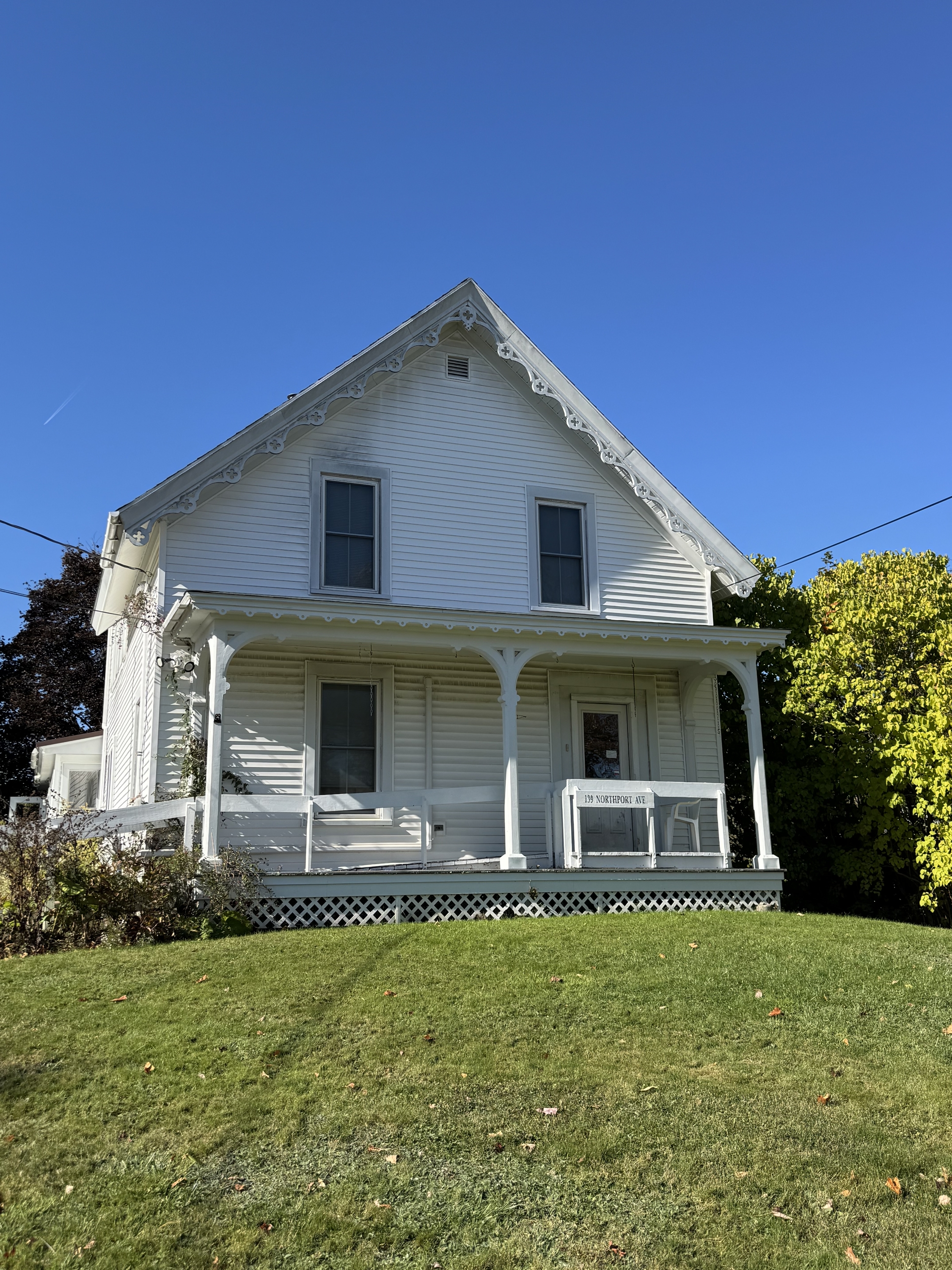 139 Northport Avenue - 2 - Upstairs
